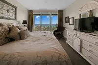 Exquisite beachfront view in Destin's Premier Resort Hotels near Destin Harbor