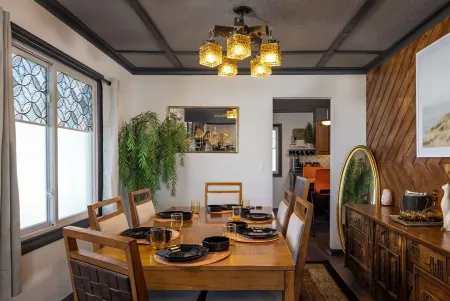 Cozy, pet friendly, Mid-Century style home loaded with books, movies, games.