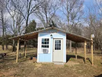 Escape To Nature’s Embrace:Uncle Joe's Creek Retreat - Click's Cabin