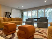 Luxurious 5BDR Home: Playset, Games & Pool Table - Private Pools