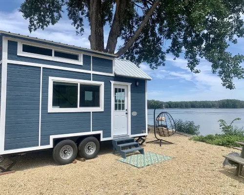 The Eagle's View - Tiny Home 4 Hotels in Bellevue