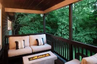 Relax & Play: Pickleball, BasketBall, Hot Tub, Game Room & More