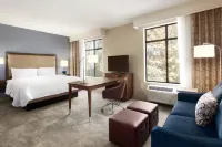 Hampton Inn and Suites Seattle/Renton Hotels in Renton