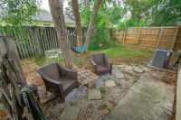 Charming Home in Mid City! Отели рядом с достопримечательностью «T. D. Bickham, Jr. Park»