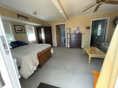 Private Lakefront! July 4, Some June Open. AC, Kayaks, Fishing, Pontoon Optional