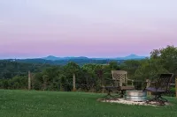 Rustic meets Modern at "The Dairy Barn" Located near I-77 and the New River