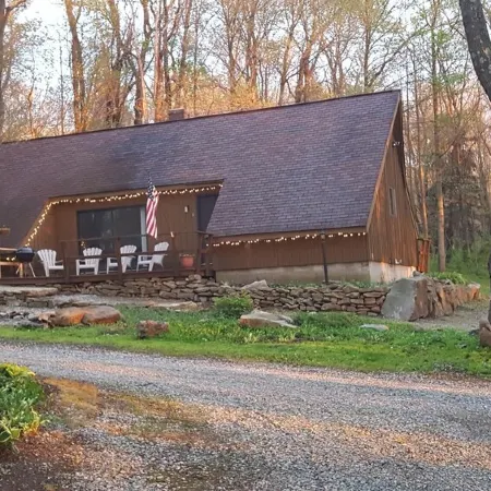 Seven Springs Cabin - Fox Tail Chalet - Authentic, Pet Friendly Log Cabin Chalet