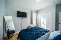 6 Mins From EWR Airport Cozy 3 Bedroom Apartment