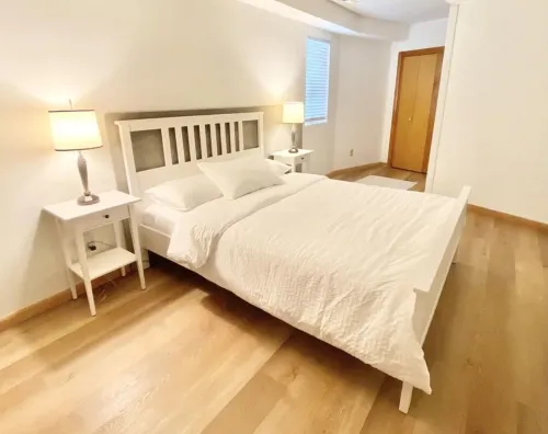 Ocean Beach House - Block of the beach!  Sleeps 10
