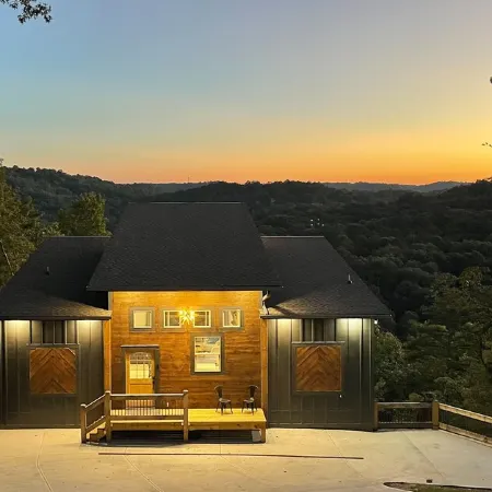 7p salt water Hot Tub/New construction/Amazing view