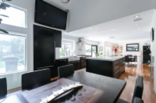 Gorgeous Modern Living