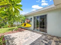 Water Front Home Island Paradise, come explore true tranquility. Hotels in Apollo Beach