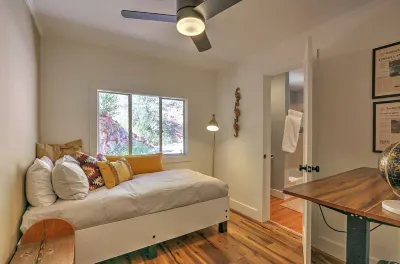 Modern Mountainside Home w/ Large Deck, Near Downtown & Skiing