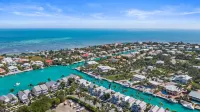 ★Remodeled tropical delight townhome★private plunge pool close to fun activities