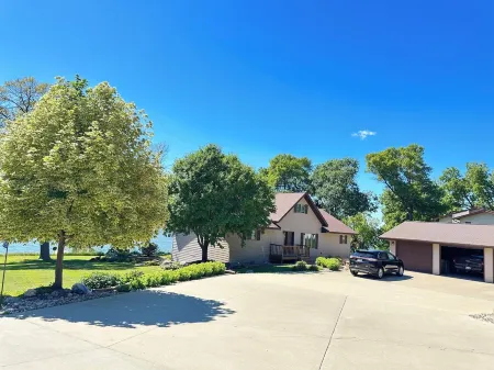 Spacious home with a large deck and ample space for beautiful sunset viewing!