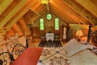 Rich Hardesty’s Brown County Country Cabin Treehouse Campfire Getaway