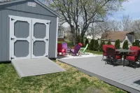 American Four-Square completely renovated, easy walk to the beach!