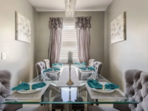 Pet-Friendly 3Br with Fenced Yard Near Wekiwa Springs Hotels in Apopka