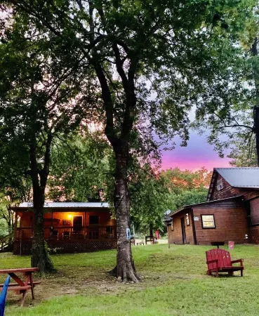 Cabin on Collier creek. Go swimming or soaking. Caddo Gap Arkansas