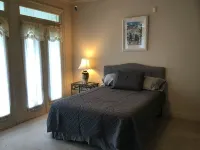 Large Executive 3 bedroom gorgeous entertainment home in Baton Rouge Hotels near Airline Highway Park