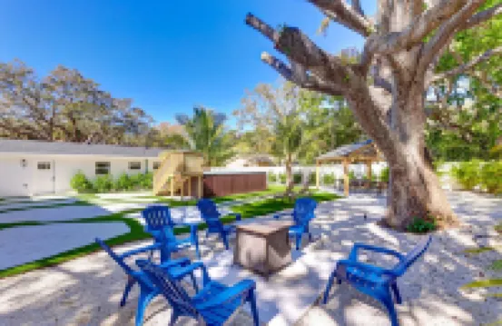 New listing! Relaxing oasis. Fully furnished!