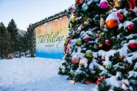 3-bedroom Penthouse in the Village/ walk to the Gondola/ top floor.