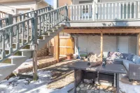 The Nature House is a perfect mix of charm and location! Hotels in Madison Township