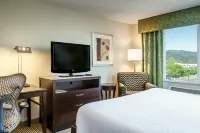 Hilton Garden Inn Seattle/Bothell Hotels near Red Brick Road Park