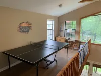 Trout Chalet - Nottely Riverfront, Starlink w/ Roku TV, Easy River Access Hotels in Notla