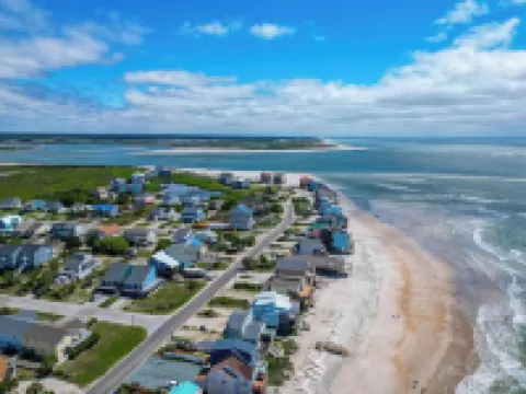 Amazing Coastal Views/Beach 3 Min/Fully Stocked, Family Friendly, Fun, Games!