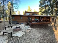 Newly Renovated, Near Country Club and Ski Resort, fiber internet & Hot tub*