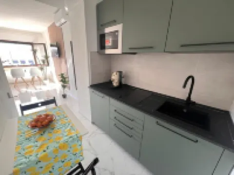 Old Port la Marina - Sole