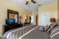 Vacation in Style! Cozy Condo In Top Resort - At Disney's Doorstep!