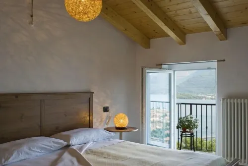 nice view on the lake como