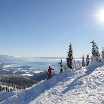 Updated Schweitzer condo with beautiful mountain and valley views!