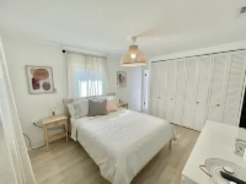 Peaceful and cozy beach house in North Naples