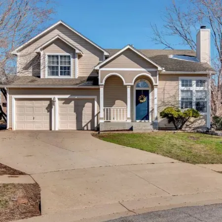 Entire 3-level, 3 BRM home w/King/Queen/Twin beds