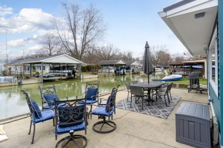 Cozy Renovated Lakehouse with Boat Dock and Canal Access