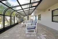 Family Beachfront Condo - Cocoa Beach Boardwalk - Pool