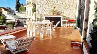 Sea view house with large terrace Hotels in Grimaldi