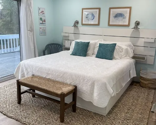 3Bd 3ba Island Oasis                 Beach Front with a Dock-Perfect Event Space Hotels in Placida