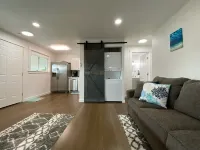 🏖 🏐 Upstairs Valley Beach Escape Apartment 🛹 💦 🏀4