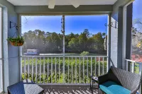 Waterfront Sleeps 6 w/private boat dock and heated pool.