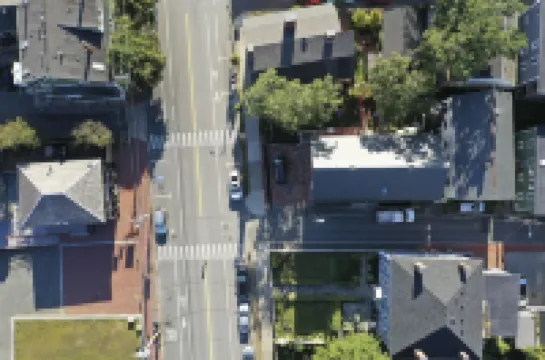 Unit1 Beautiful PRIVATE LARGE 3 bedroom/2 bath townhome. Close to ALL HISTORIC