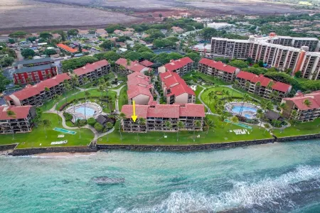 Maui Holiday Special! Oceanfront Views & Ocean Breezes – No Resort Fees!