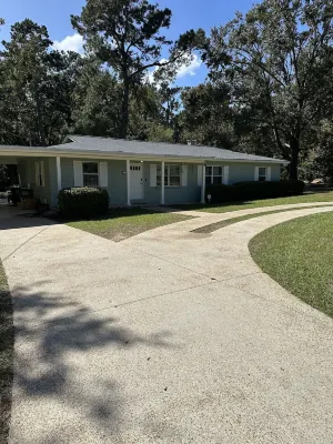 The Fuller House! Charming! Convenient! A straight drive to downtown!! - Boutique