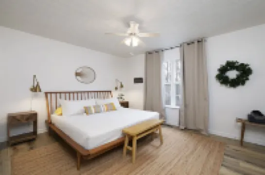 Relaxing 2 beds with 2 separate baths townhouse l Perfect for family or business