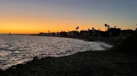 Ocean-Front Beach Studio Apartment On the Sand, kitchenette, Great wi-fi
