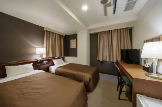 City Hotel Ando โรงแรมใน