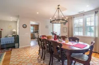 Newly Renovated Guest House  Near the Beach!